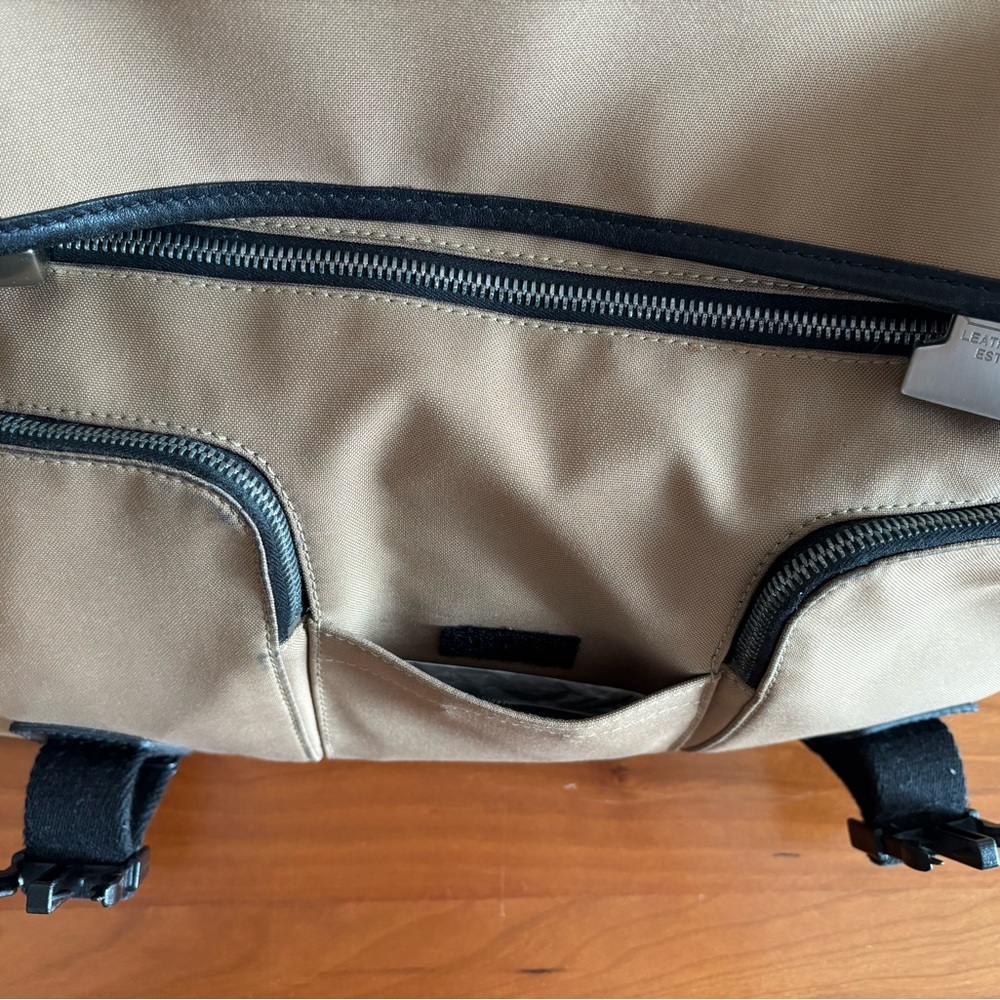 Coach Men's Messenger Bag - Picture 8 of 16